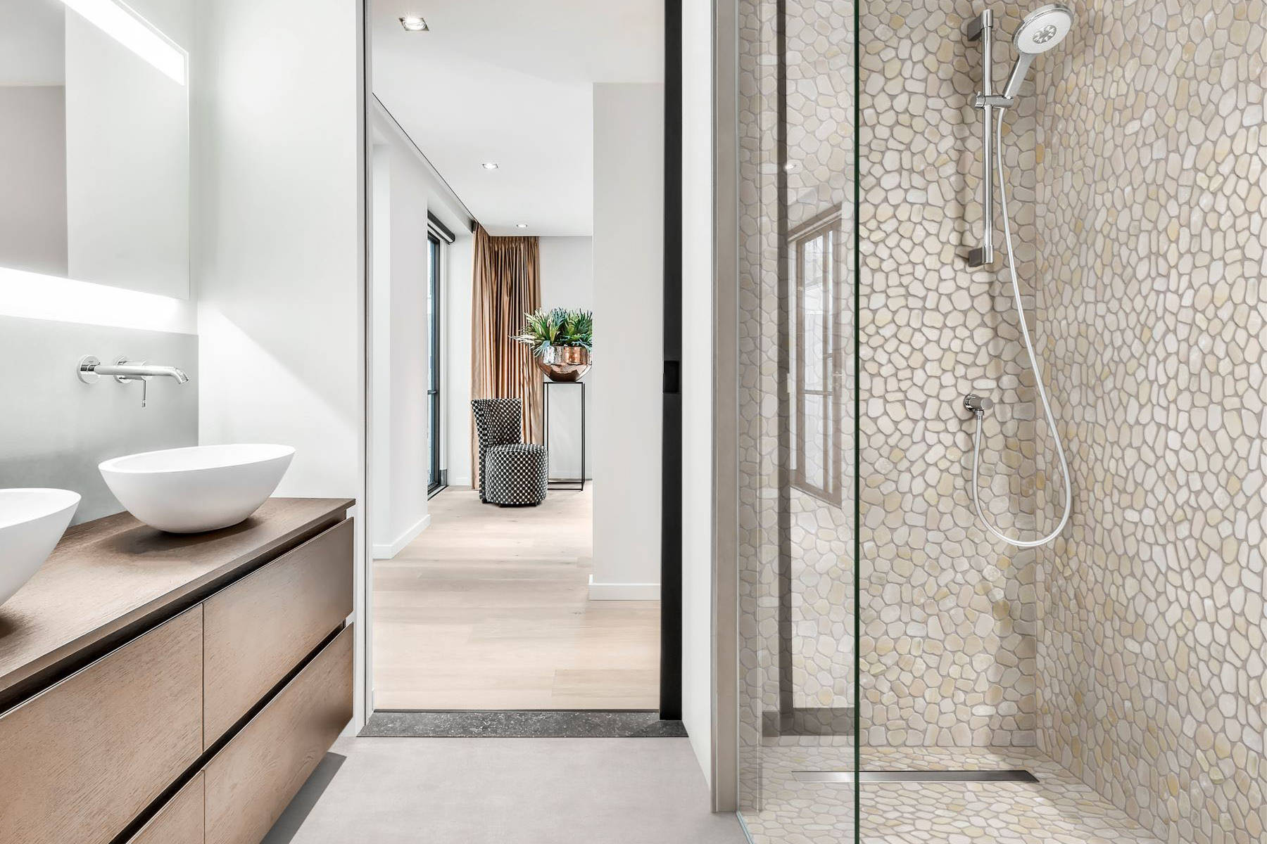 Onyx Light Beige Pebble Mosaic  | North Hills Flooring