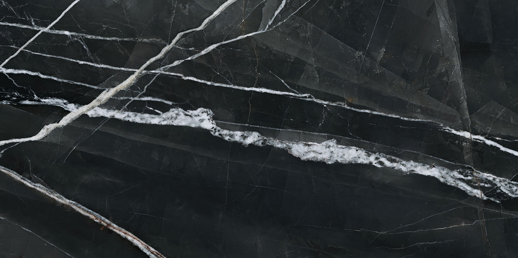 Royal Stoneworks 24X48 Regal Black Vein Honed | North Hills Flooring