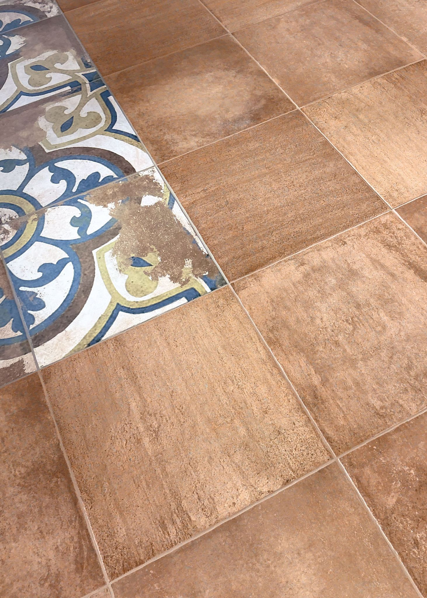 Tuscany 24x24 Mud | North Hills Flooring